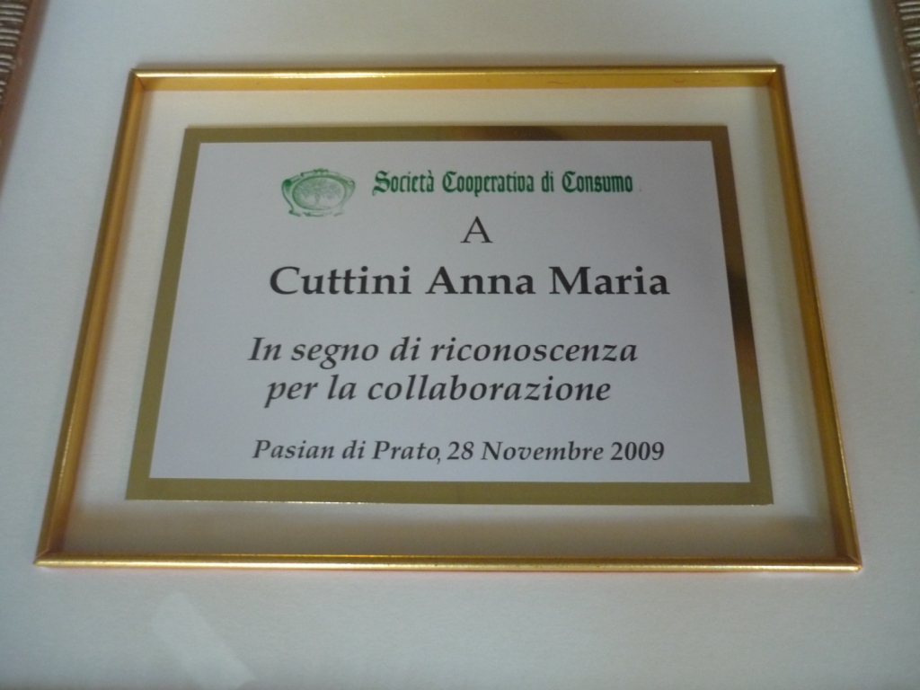 La targa consegnata ad Anna Cuttini